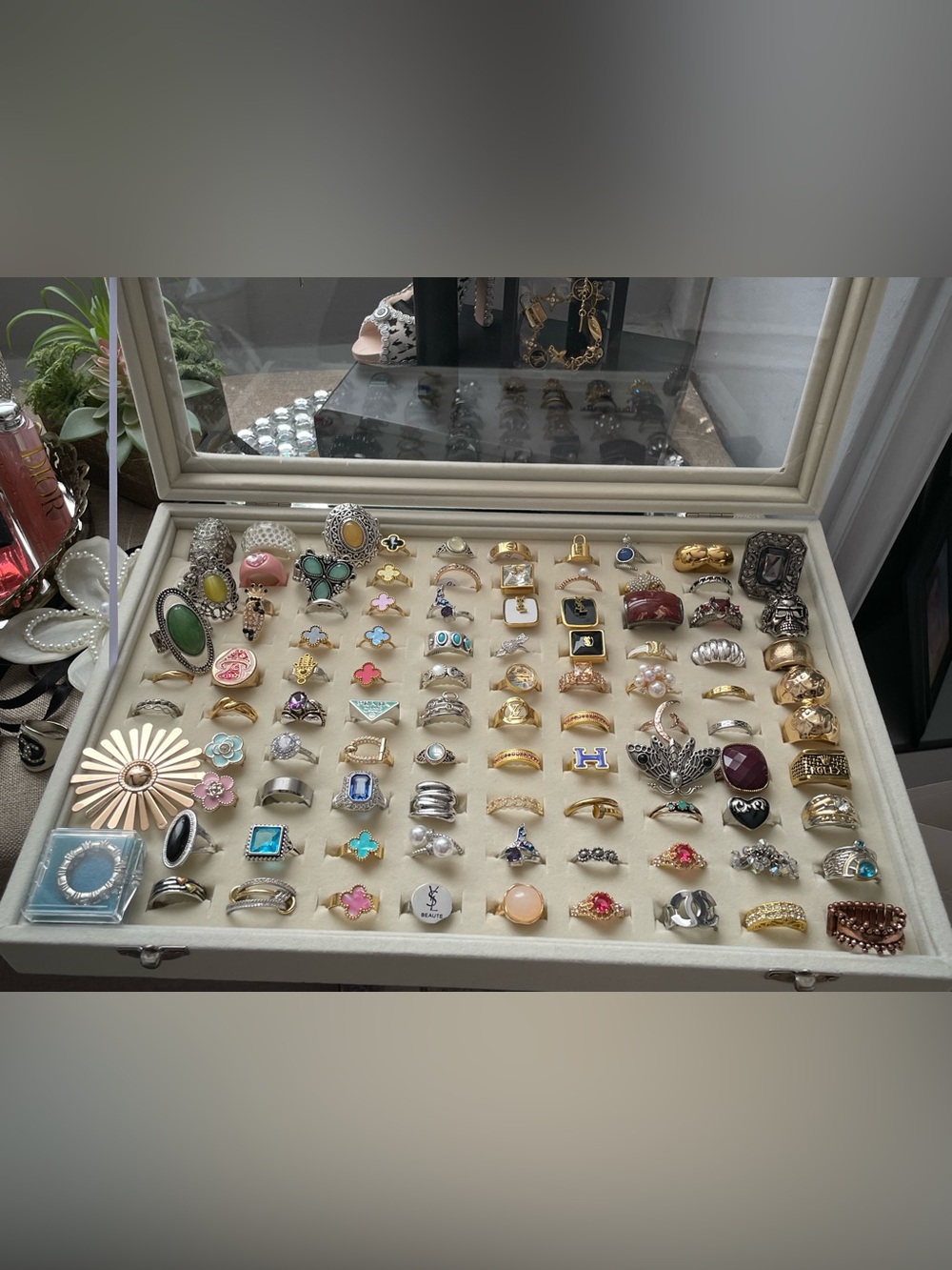 ✨Assorted Women's Fashion Rings~ Prices Range $10~$75✨